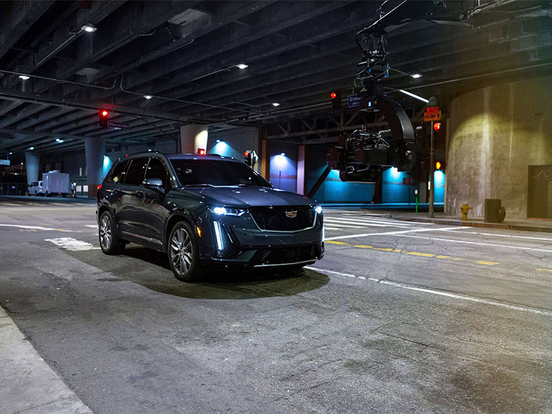 كاديلاك تطلق حملة "Crew Ready" الخاصة بسيارة XT6 الجديدة